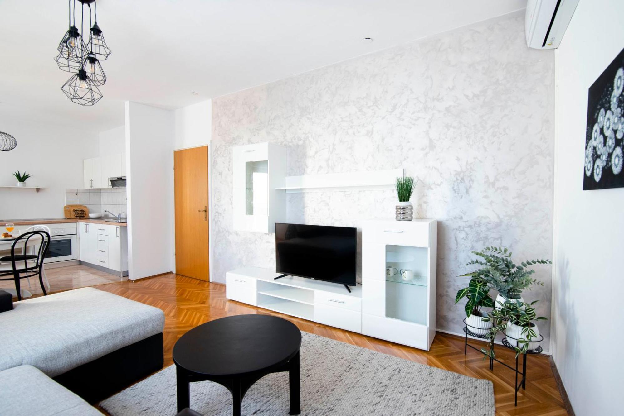 Apartman Karla Sinj Εξωτερικό φωτογραφία
