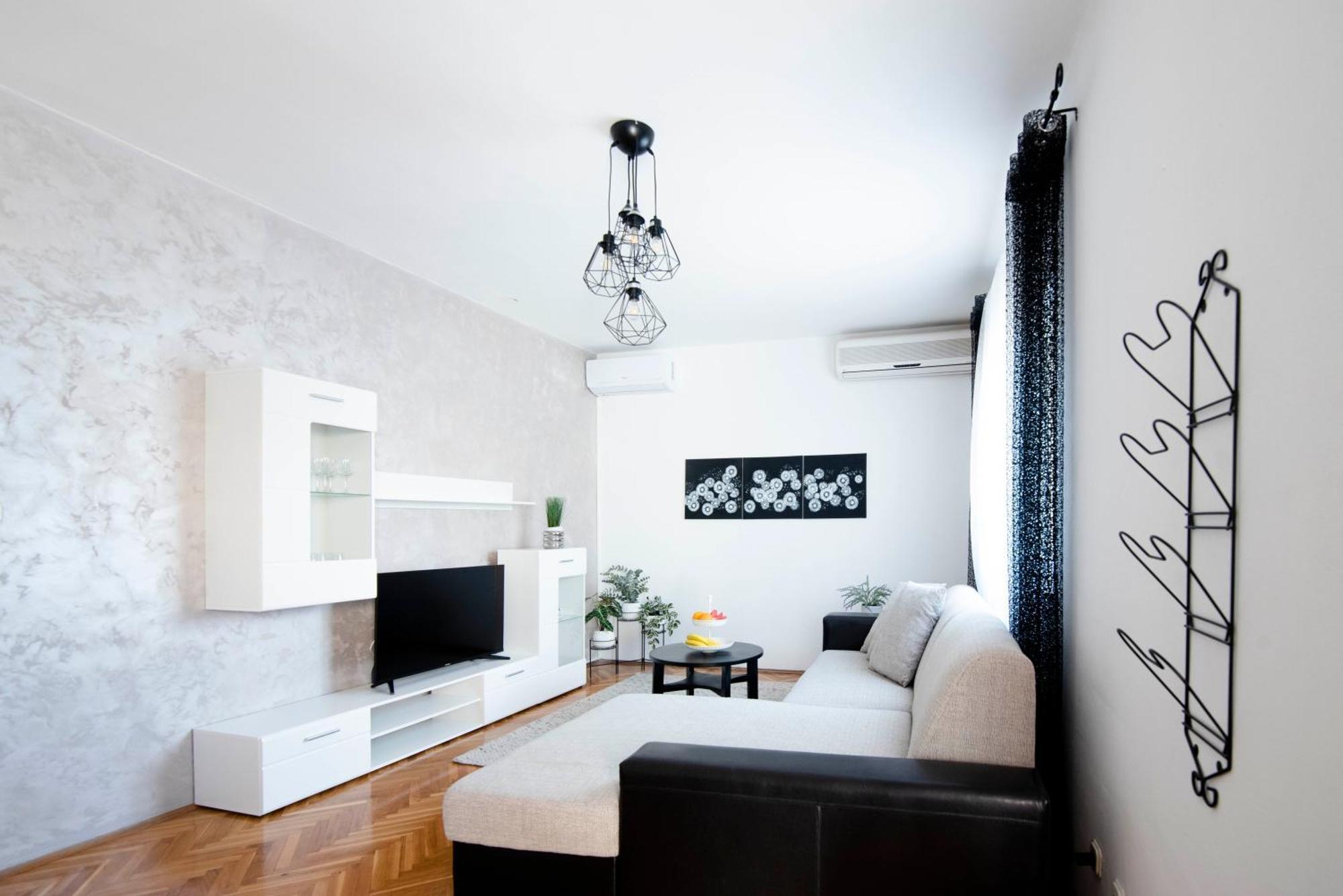 Apartman Karla Sinj Εξωτερικό φωτογραφία