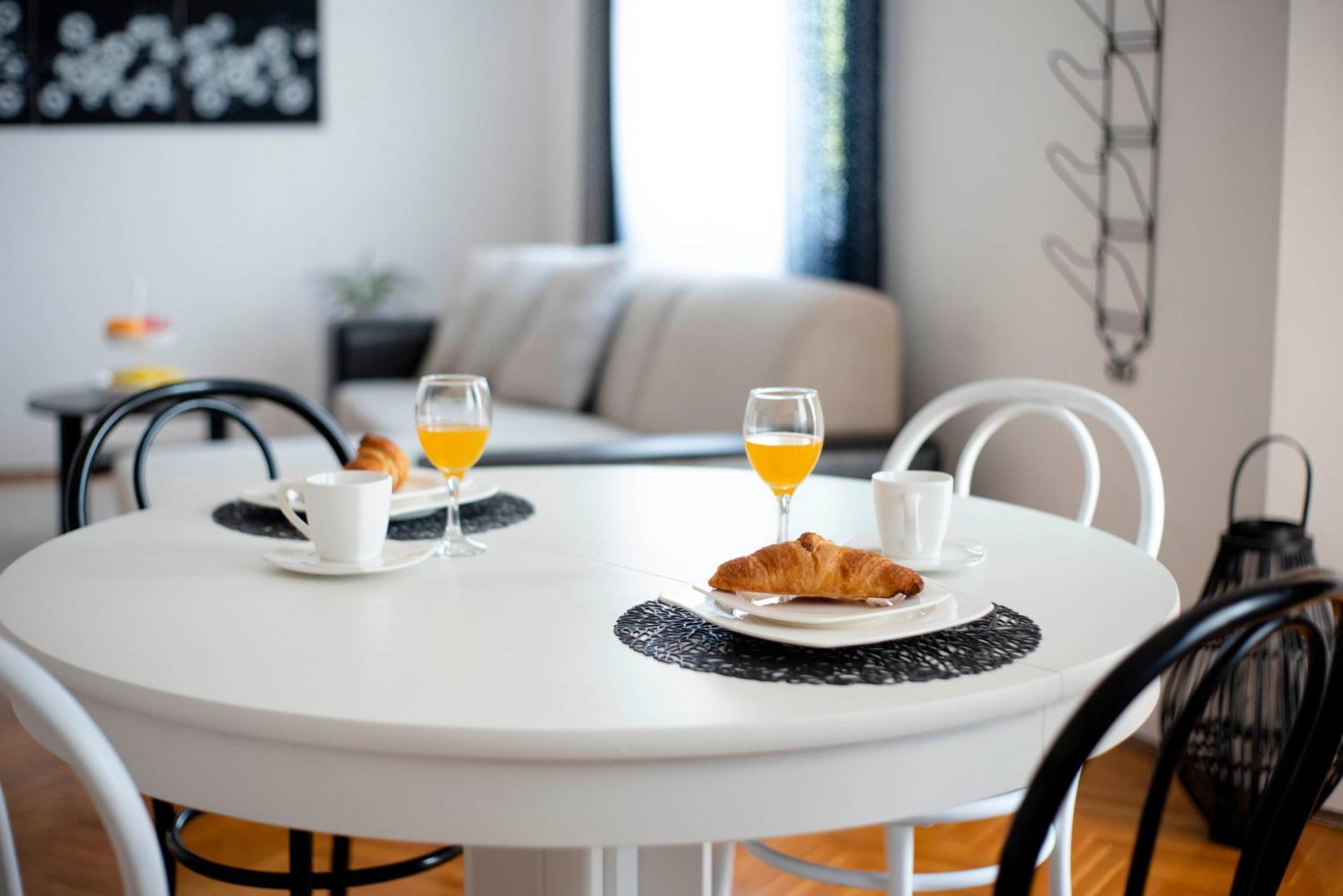 Apartman Karla Sinj Εξωτερικό φωτογραφία